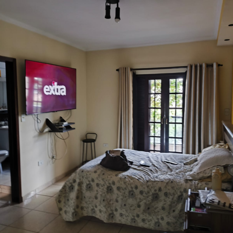Sobrado Espaçoso e Achegado com 3 Dormitórios – Excelente Ventilação e Iluminação Natural