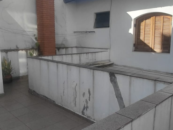 Sobrado com Churrasqueira e 3 Vagas no Tatuapé: Conforto Próximo a Tudo!