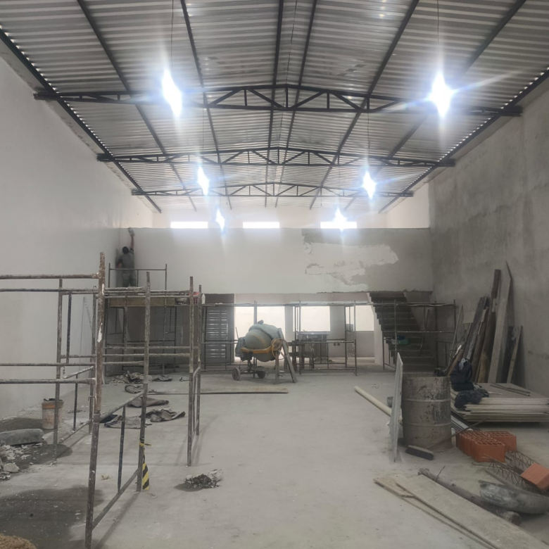 Galpão Comercial 335m2 – Jd. Zaíra