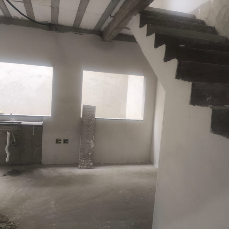 Galpão Comercial 335m2 – Jd. Zaíra